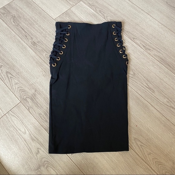 Windsor Dresses & Skirts - NWOT Windsor Bodycon Skirt